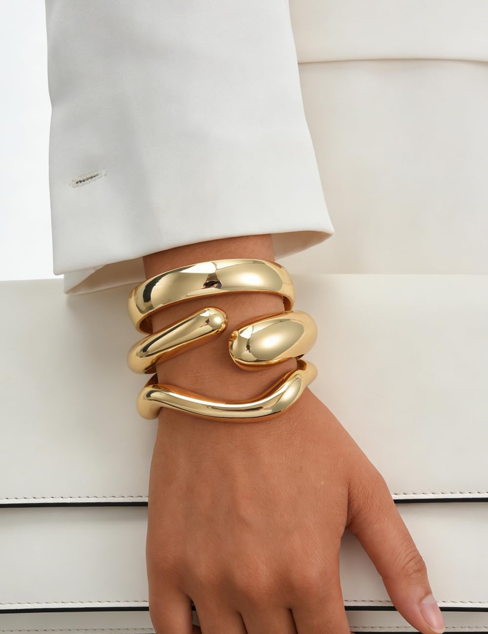 Chunky Gold Bangle Bracelets for Women, Dainty 14k Gold Plated Big Stackable Bangles Set, Trendy Statement Cuff Bracelet Stack Fashion Jewelry Gifts