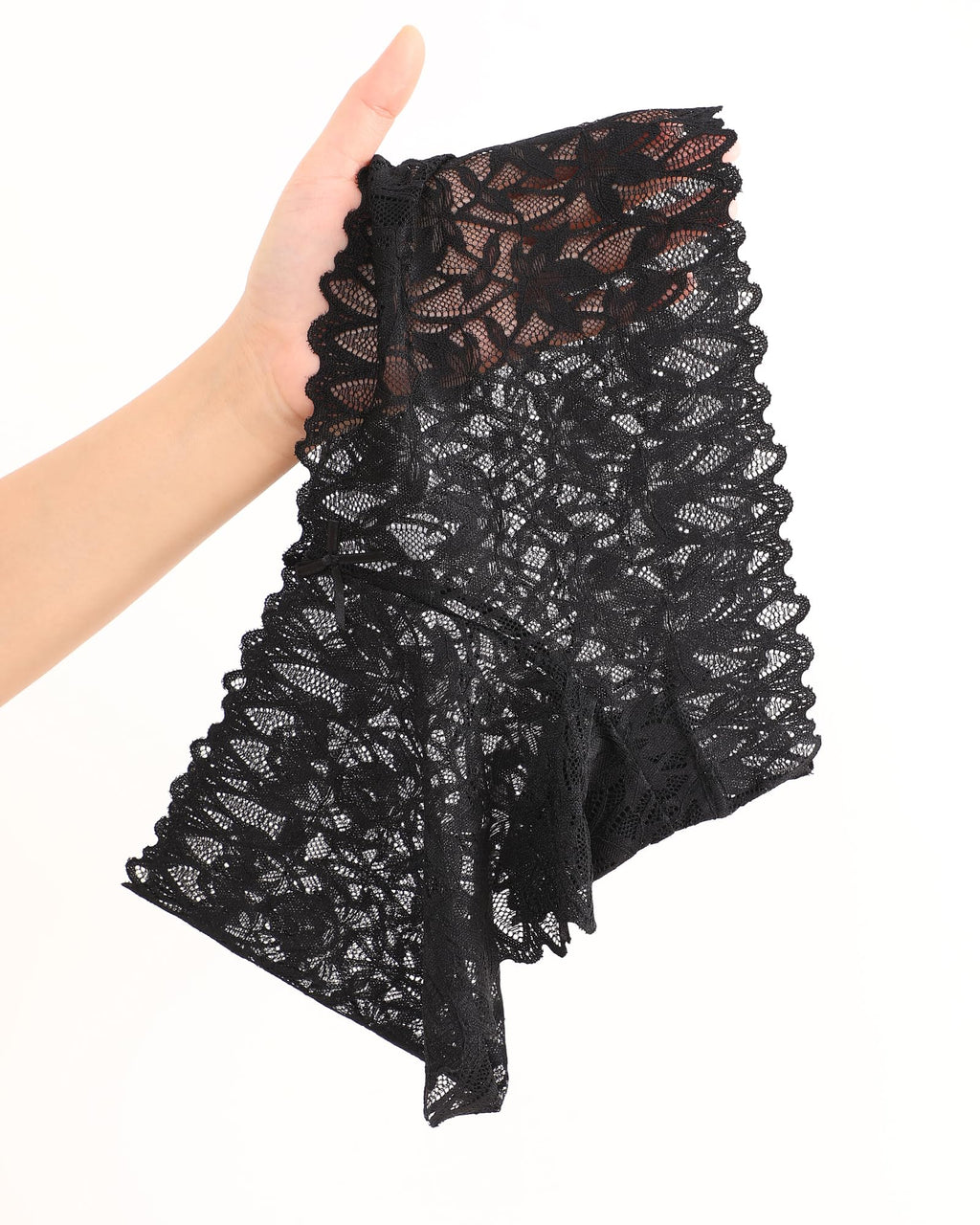 The Midnight Secret | Scalloped Lace Intimate
