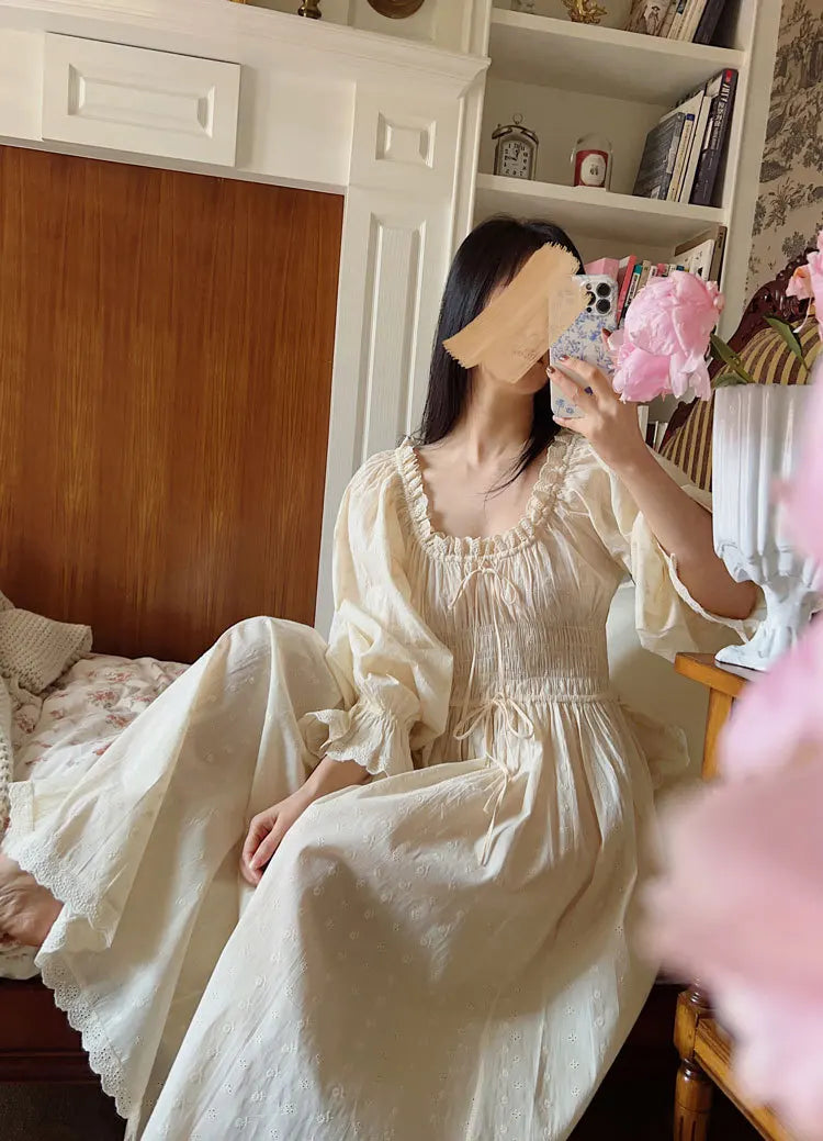 Women 100% Cotton Nightdress Embroidery French Beautiful Sleepwear Sweet Palace Retro Princess Vintage Nightgown Morning Robe
