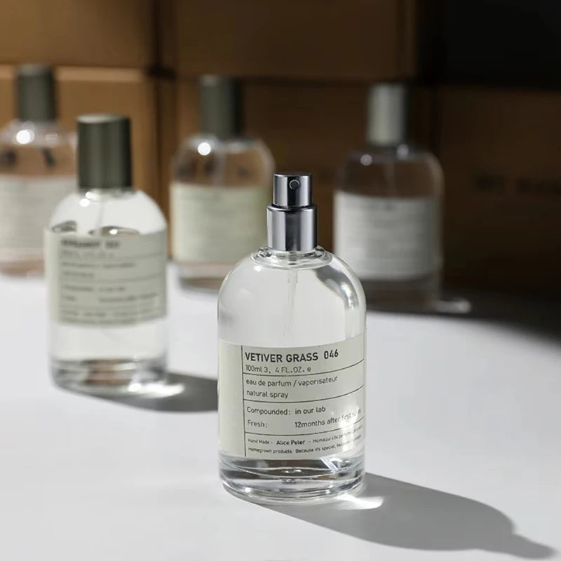 100ML Unisex Perfume Sandalwood Fresh Fragrance Eau De Toilette Classic Fruity Notes Women Man Parfum Bergamot Body Spray