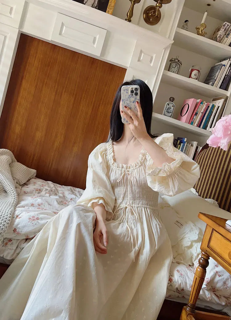 Women 100% Cotton Nightdress Embroidery French Beautiful Sleepwear Sweet Palace Retro Princess Vintage Nightgown Morning Robe