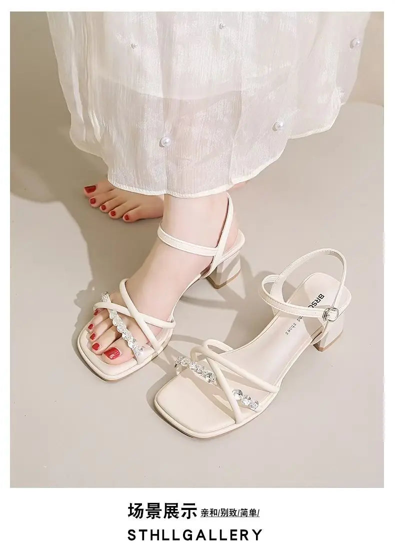 Women's versatile summer European style strappy sandals, comfortable fashion silver soft sole new chunky heel high heels