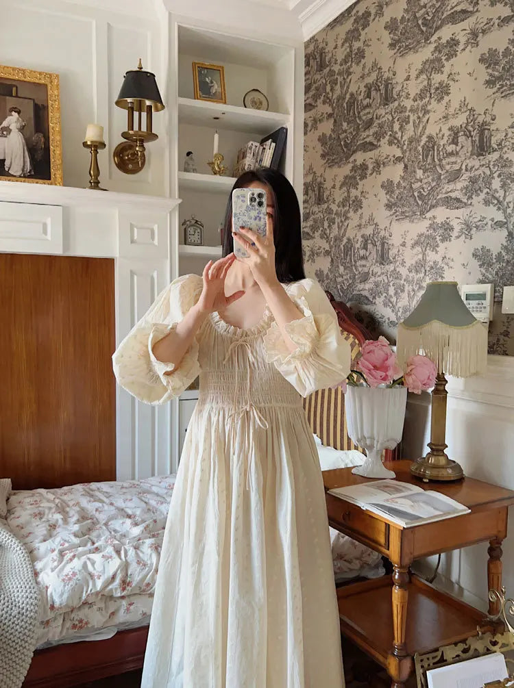 Women 100% Cotton Nightdress Embroidery French Beautiful Sleepwear Sweet Palace Retro Princess Vintage Nightgown Morning Robe