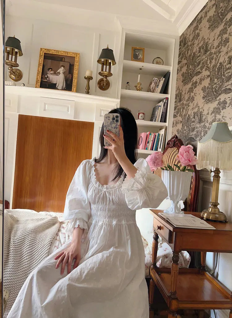 Women 100% Cotton Nightdress Embroidery French Beautiful Sleepwear Sweet Palace Retro Princess Vintage Nightgown Morning Robe