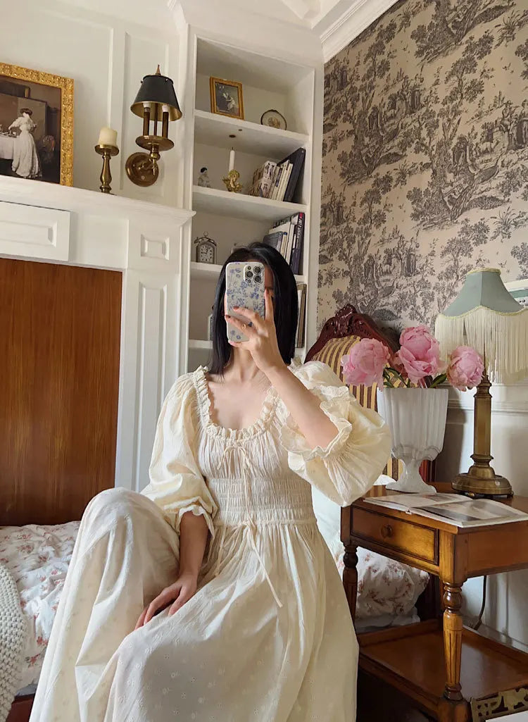 Women 100% Cotton Nightdress Embroidery French Beautiful Sleepwear Sweet Palace Retro Princess Vintage Nightgown Morning Robe