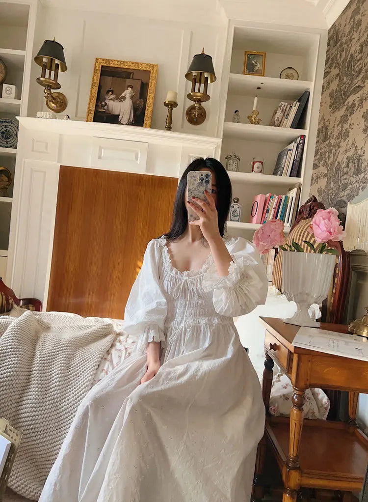 Women 100% Cotton Nightdress Embroidery French Beautiful Sleepwear Sweet Palace Retro Princess Vintage Nightgown Morning Robe
