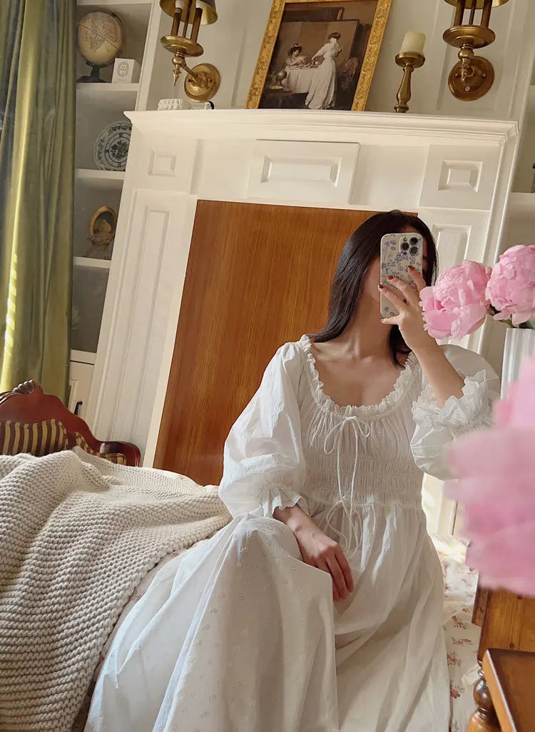 Women 100% Cotton Nightdress Embroidery French Beautiful Sleepwear Sweet Palace Retro Princess Vintage Nightgown Morning Robe