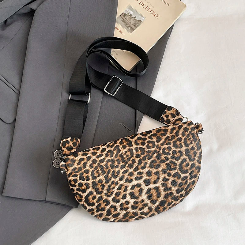 Fashion Simple Waist Bag Woman Chest Pack phone Purse Leather Fanny Pack Luxury Belt Bag 2026 New Ladies Shoulder Crossbody Bags