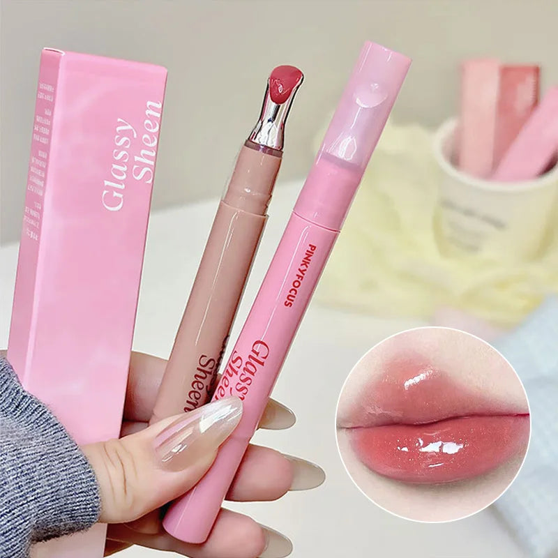 Pinkyfocus Lip Gloss Is Moisturizing, Natural, Easy to Apply, Has a Water-Gloss Finish, Does Not Stick to the Cup, Does Not Show Lip Lines, Is Non-Sticky, Enhances Lip Volume, Brightens the Complexion, High-End Versatile Kore