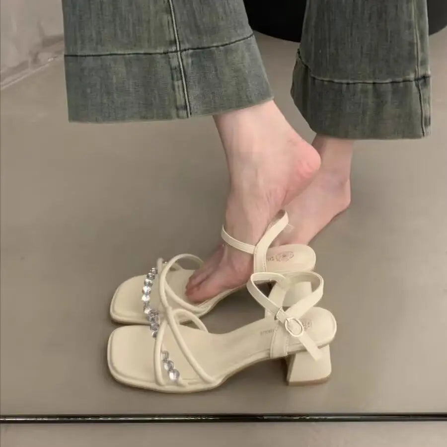 Women's versatile summer European style strappy sandals, comfortable fashion silver soft sole new chunky heel high heels