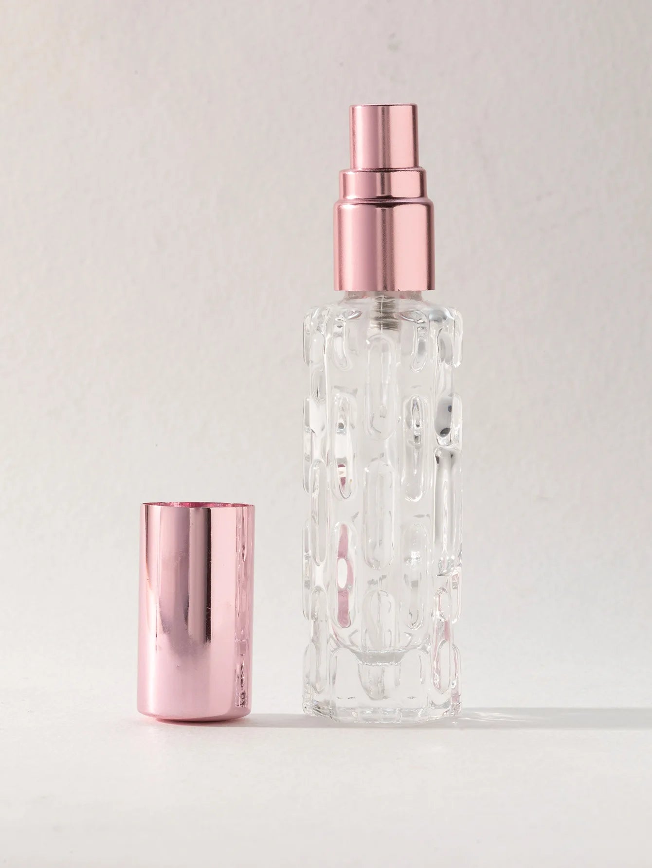4pcs 10ml Mini Perfume Spray Bottles Portable Travel Liquid Perfume Containe Atomizer Deliver Travel Refillable Bottles