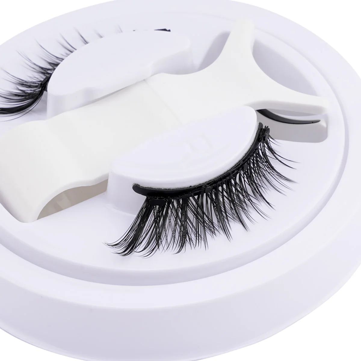 1 Pair Magnetic Lashes For Eye With Winged Ends Soft Reusable Magnetic Eyelashes Natural Look 3D False Lashes Makeup With Tool