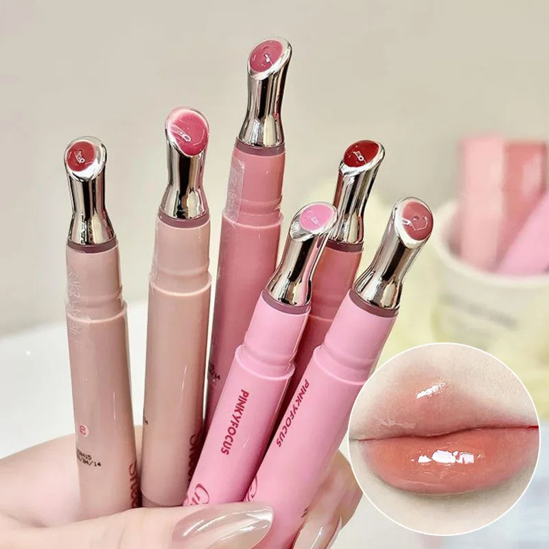 Pinkyfocus Lip Gloss Is Moisturizing, Natural, Easy to Apply, Has a Water-Gloss Finish, Does Not Stick to the Cup, Does Not Show Lip Lines, Is Non-Sticky, Enhances Lip Volume, Brightens the Complexion, High-End Versatile Kore