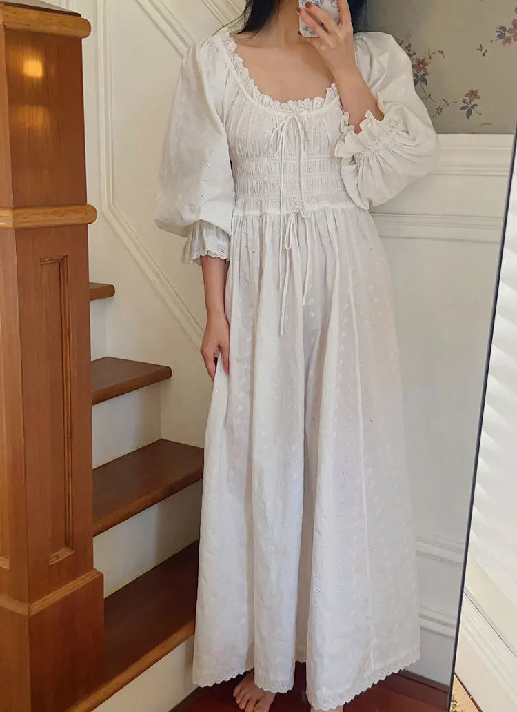 Women 100% Cotton Nightdress Embroidery French Beautiful Sleepwear Sweet Palace Retro Princess Vintage Nightgown Morning Robe