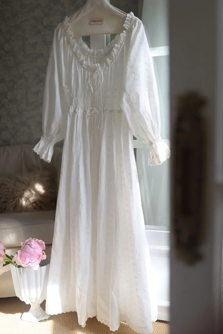 Women 100% Cotton Nightdress Embroidery French Beautiful Sleepwear Sweet Palace Retro Princess Vintage Nightgown Morning Robe