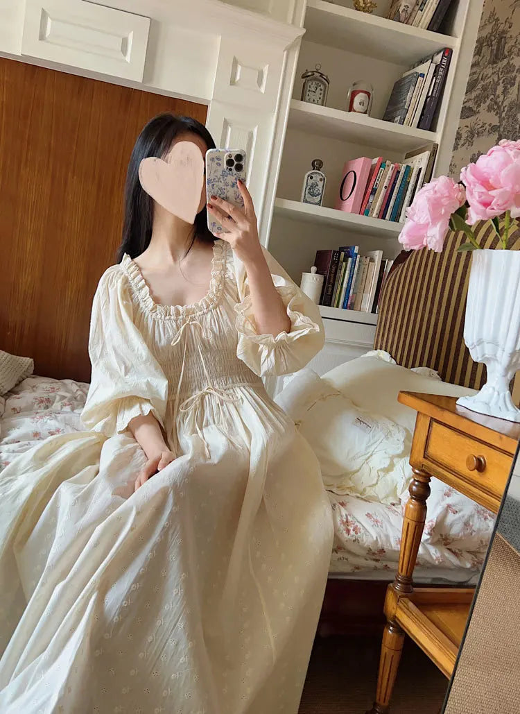Women 100% Cotton Nightdress Embroidery French Beautiful Sleepwear Sweet Palace Retro Princess Vintage Nightgown Morning Robe