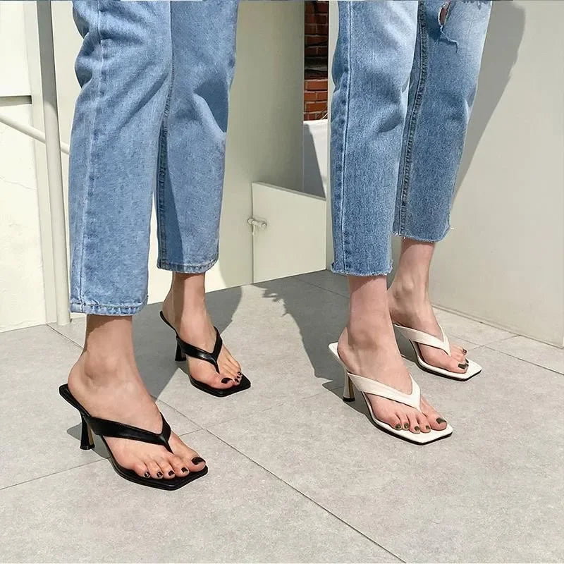 2026 Summer New Square-Toe Mid-Heel Sandals Fashion Toe-Separator Stiletto French Niche High-end Cat Sandals for Women Outdoor