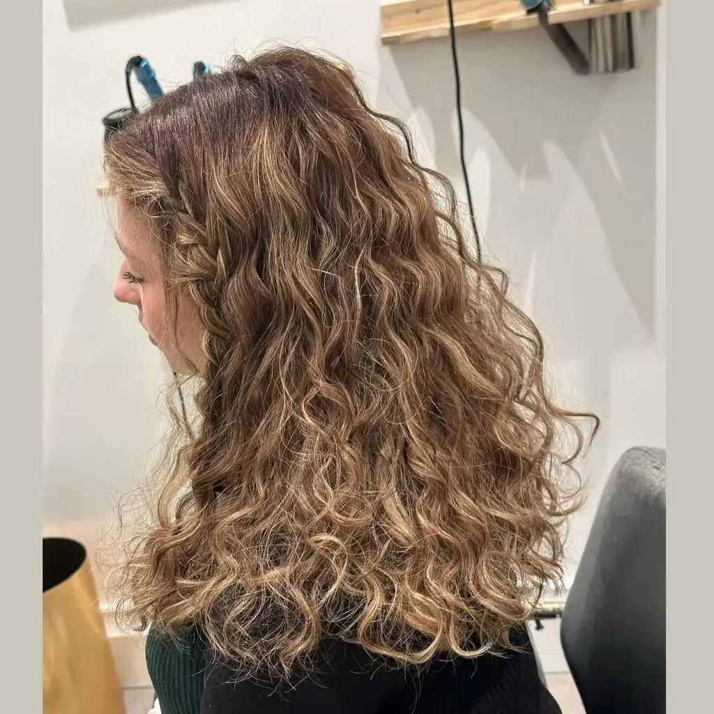 Luxury Synthetic Lace Wigs  Blonde Brown Highlight Wig Deep Curly Wavy  Natural Density Wig not easy drop out  For Women