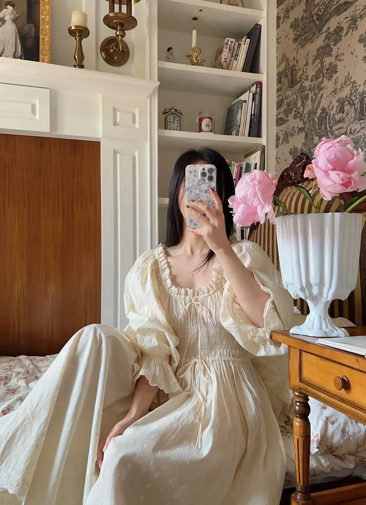 Women 100% Cotton Nightdress Embroidery French Beautiful Sleepwear Sweet Palace Retro Princess Vintage Nightgown Morning Robe