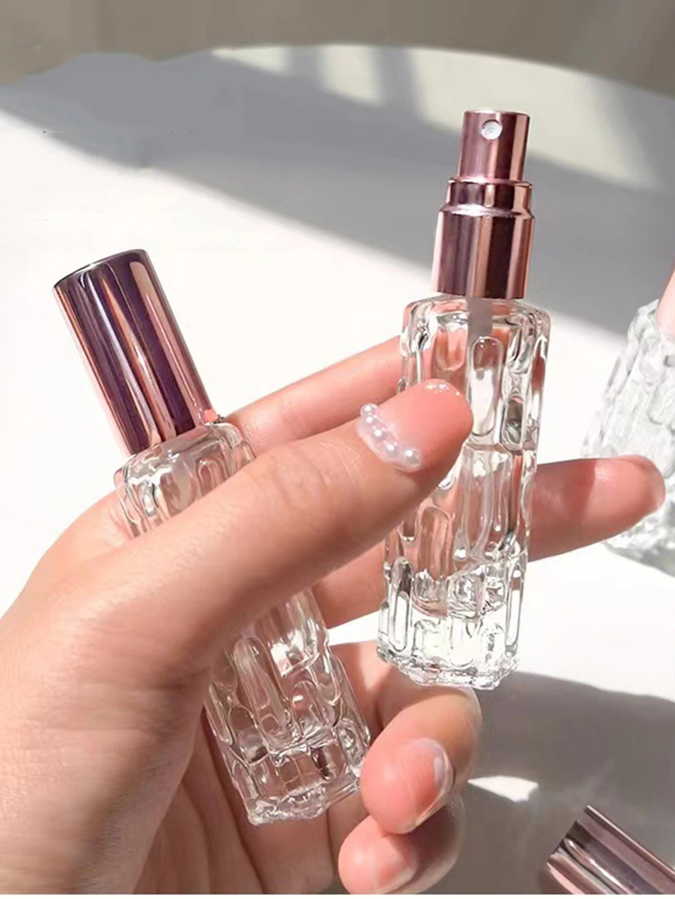4pcs 10ml Mini Perfume Spray Bottles Portable Travel Liquid Perfume Containe Atomizer Deliver Travel Refillable Bottles