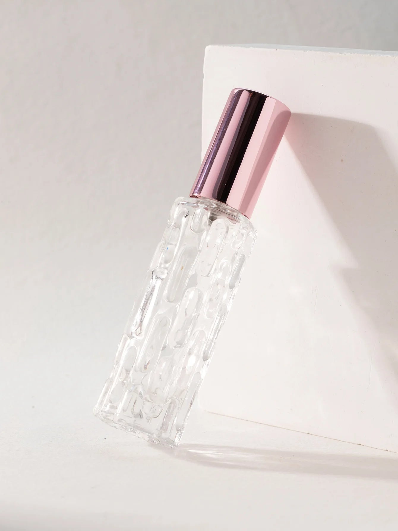 4pcs 10ml Mini Perfume Spray Bottles Portable Travel Liquid Perfume Containe Atomizer Deliver Travel Refillable Bottles