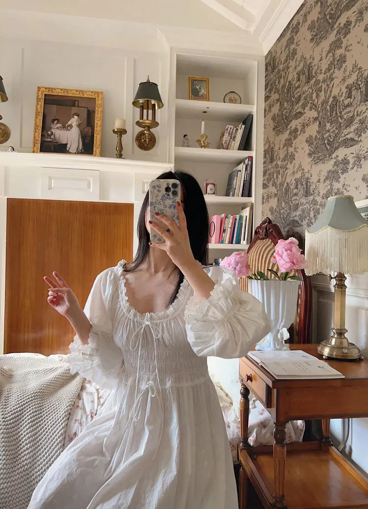 Women 100% Cotton Nightdress Embroidery French Beautiful Sleepwear Sweet Palace Retro Princess Vintage Nightgown Morning Robe